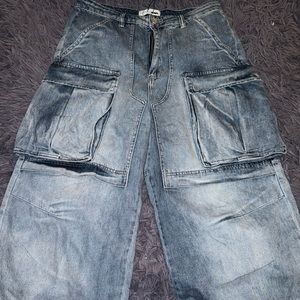 Fashion Nova baggy jeans